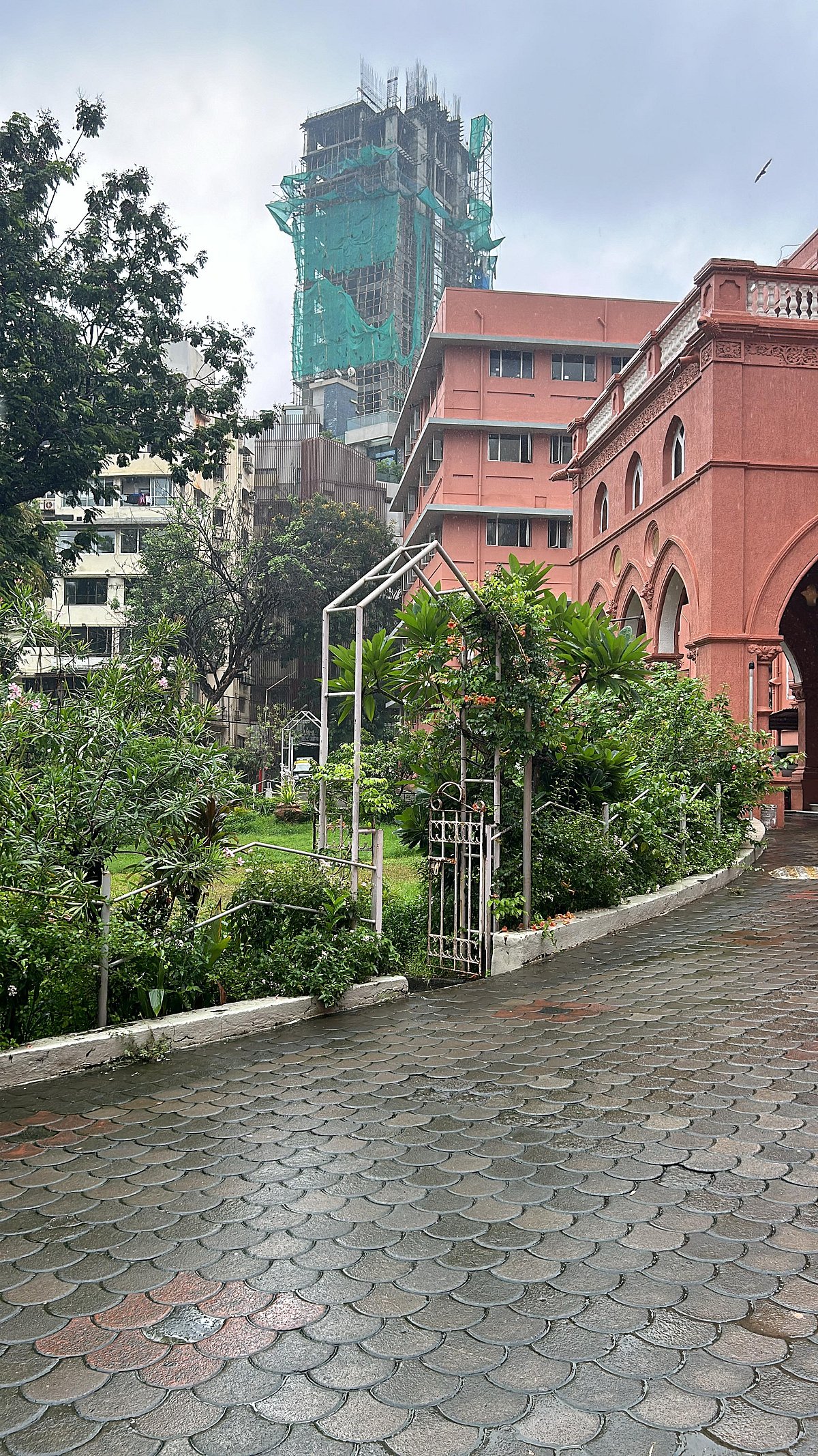 Sophia College campus lies empty due to heavy rainfall. 